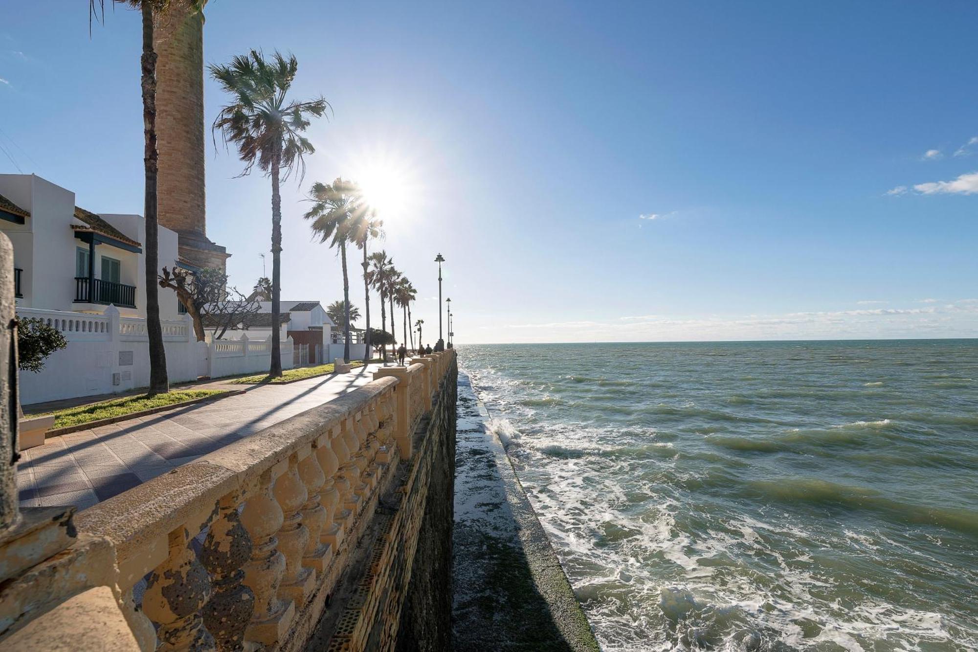 El Paseo Del Faro Villa Chipiona Bagian luar foto