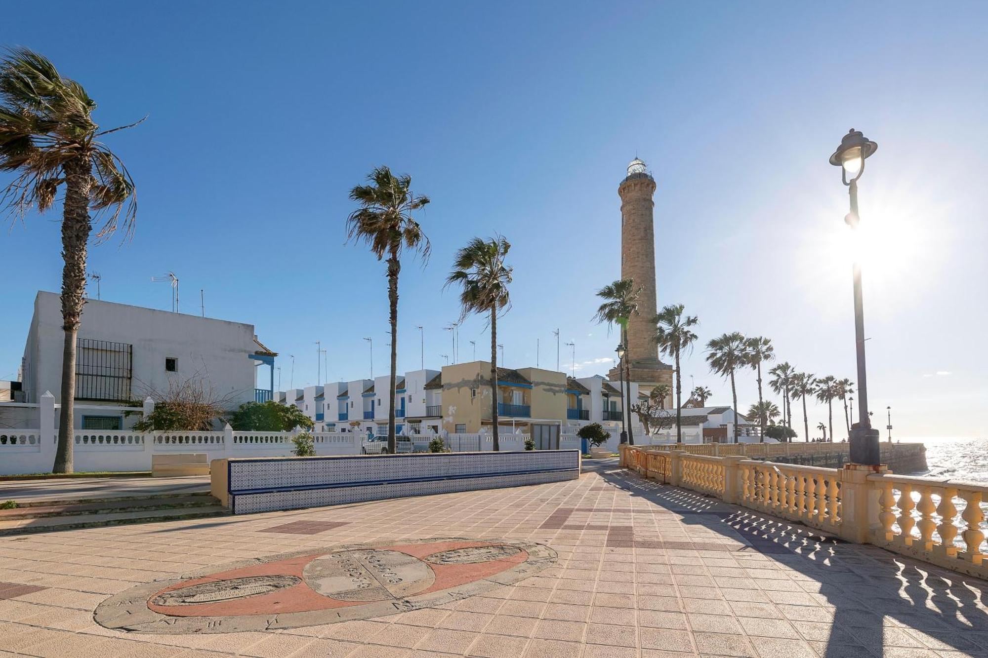 El Paseo Del Faro Villa Chipiona Bagian luar foto